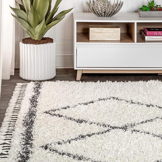 JONATHAN Y Mercer Shag Plush Tassel Cream/Gray Indoor Area Rug, 3x5, Moroccan Geometric Trellis, Bohemian, Easy-Cleaning for Living Room, Bedroom, Kitchen, Pet Friendly, Non-Shedding (MCR103B-3)